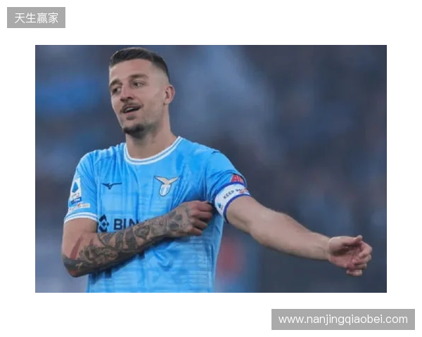 莫雷托：莱奥已就闹脾气向米兰全队道歉，他今夏仍可能离队