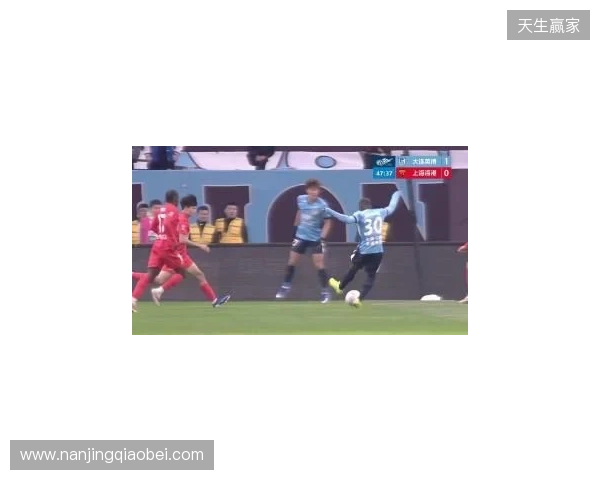 前3轮2负!海港0-1送英博赛季首胜 马莱莱助攻阿奇姆彭制胜 前3轮2负!海港0-1送英博赛季首胜 马莱莱助攻阿奇姆彭制胜